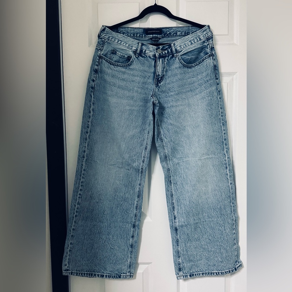 Aeropostale Light Wash Wide Leg Jeans